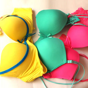 Best Bra Color for Different Blouse Colors  Guide to Bra Color Pairing in  2024 - SizeSavvy