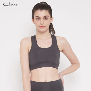Prepare for Your New Year's Fitness Goals With These Sporty Bras